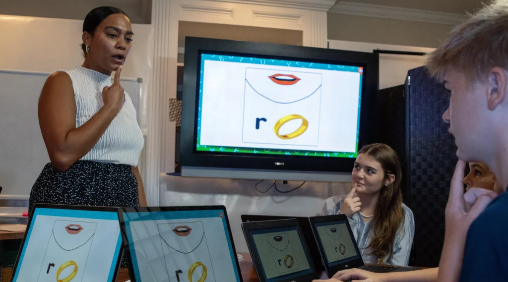 1-Nov-03-2025-07-18-50-7148-PM